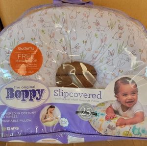 Like New Boppy Pillow & Covers